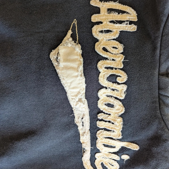 Abercrombie & Fitch Navy Hoodie Size Boys XL - Picture 5 of 5